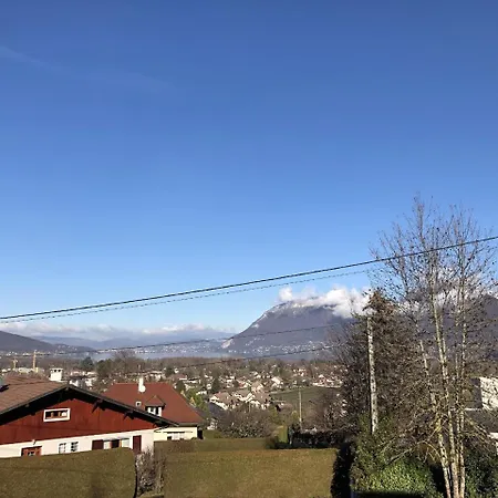 Holiday home Le Villaret Vue Lac Duingt
